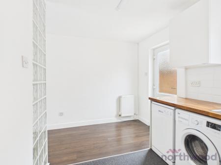 2 bedroom End of terrace house to let in Ponsonby Terrace, City Centre, Derby, DE1