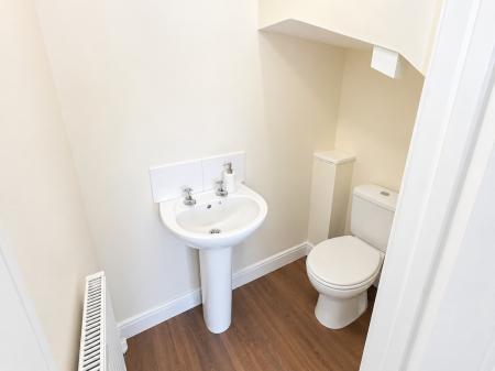3 bedroom Terraced House to let in Haworth Close, Stretton, Alfreton, DE55