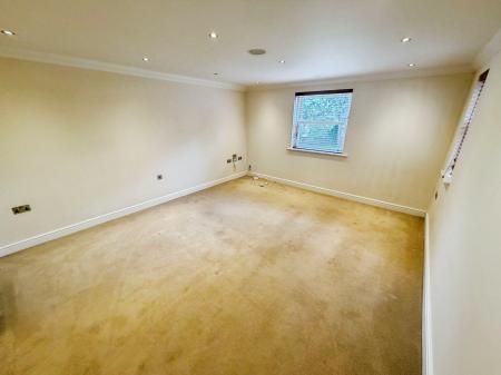 2 bedroom Apartment to let in Cole Lane, Borrowash, Derby, DE72