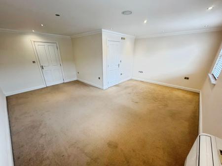 2 bedroom Apartment to let in Cole Lane, Borrowash, Derby, DE72