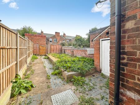 2 bedroom Terraced House to let in Wolfa Street, Derby, Derby, DE22