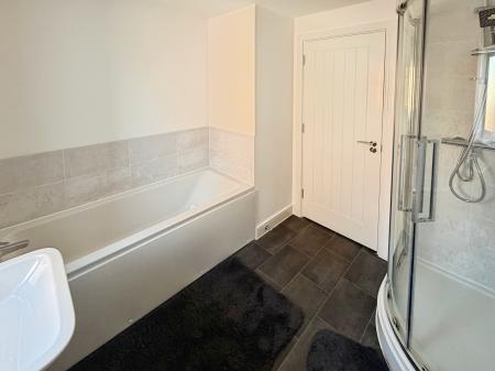 3 bedroom Semi-detached house to let in Pathfinder Way, Castle Donington, Derby, DE74