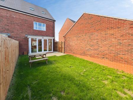 3 bedroom Semi-detached house to let in Pathfinder Way, Castle Donington, Derby, DE74