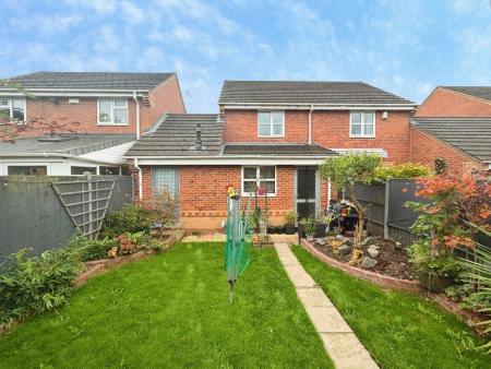 2 bedroom Semi-detached house to let in Halifax Close, Hilton, DE65