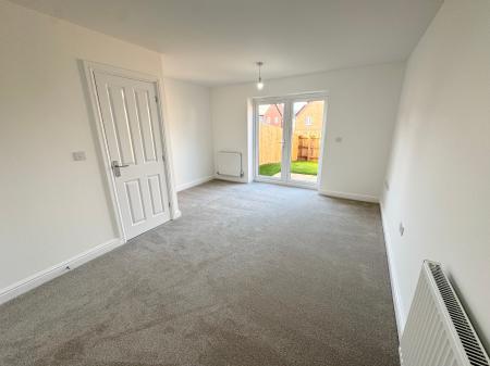 2 bedroom Semi-detached house to let in Meadowfields View, Swanwick, Derby, DE55