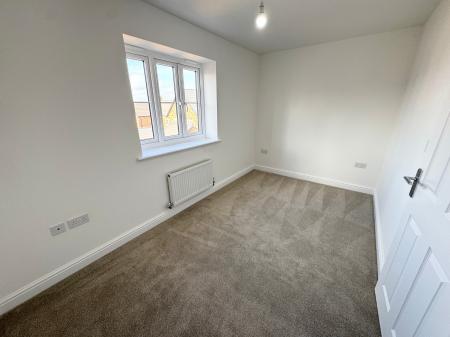 2 bedroom Semi-detached house to let in Meadowfields View, Swanwick, Derby, DE55