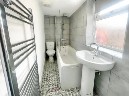 2 bedroom End of terrace house to let in Great Central Avenue, Balby, Doncaster, DN4