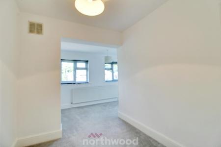 2 bedroom Semi-detached house to let in Newbold Terrace, Cusworth, Doncaster, DN5
