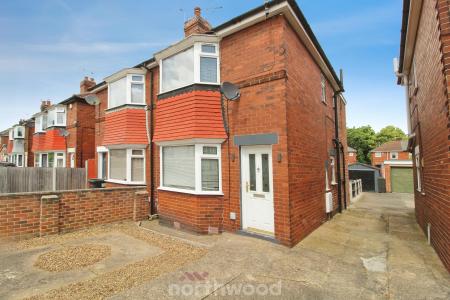 2 bedroom Semi-detached house to let in Newbold Terrace, Cusworth, Doncaster, DN5