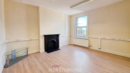 1 bedroom Flat to let in Thorne Road, Doncaster, DN1