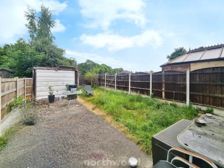 2 bedroom Semi-detached house for sale in Acacia Road, Cantley, Doncaster, DN4