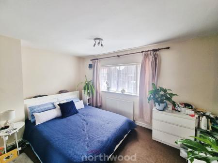 2 bedroom Semi-detached house for sale in Acacia Road, Cantley, Doncaster, DN4