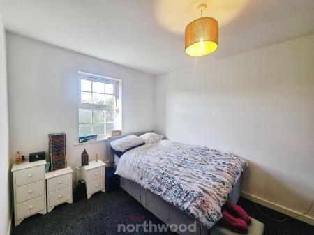 2 bedroom Flat for sale in Brander Close, Balby, Doncaster, DN4