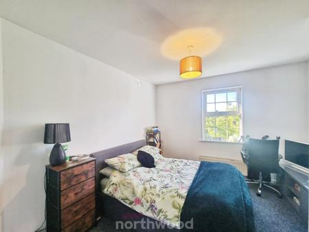 2 bedroom Flat for sale in Brander Close, Balby, Doncaster, DN4