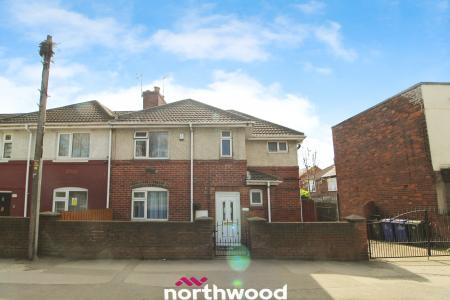 5 bedroom Semi-detached house for sale in Carr House Road, Belle Vue, Doncaster, DN4
