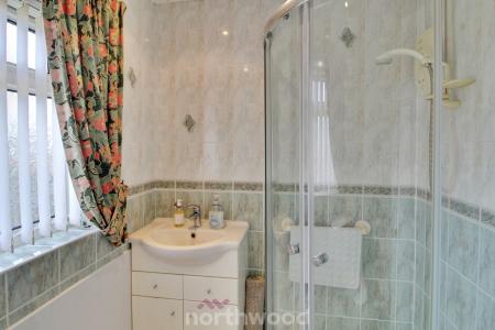 3 bedroom Detached house for sale in Clifton Drive, Sprotbrough, Doncaster, DN5