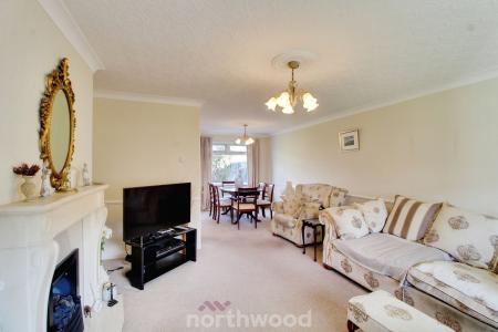 3 bedroom Detached house for sale in Clifton Drive, Sprotbrough, Doncaster, DN5