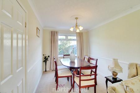3 bedroom Detached house for sale in Clifton Drive, Sprotbrough, Doncaster, DN5