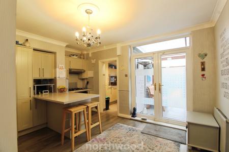 3 bedroom Terraced House for sale in Craithie Road, Town Moor, Doncaster, DN2