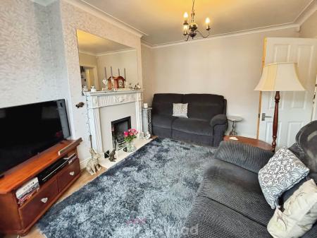 3 bedroom Terraced House for sale in Craithie Road, Town Moor, Doncaster, DN2