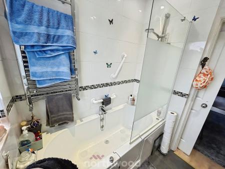 3 bedroom Terraced House for sale in Craithie Road, Town Moor, Doncaster, DN2