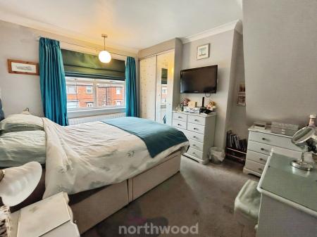 3 bedroom Terraced House for sale in Craithie Road, Town Moor, Doncaster, DN2