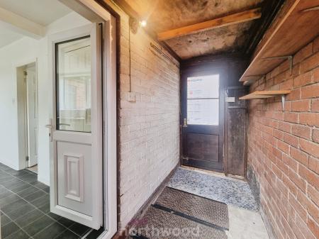 2 bedroom Semi-detached house for sale in Everingham Road, Cantley, Doncaster, DN4