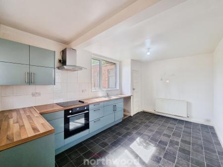 2 bedroom Semi-detached house for sale in Everingham Road, Cantley, Doncaster, DN4