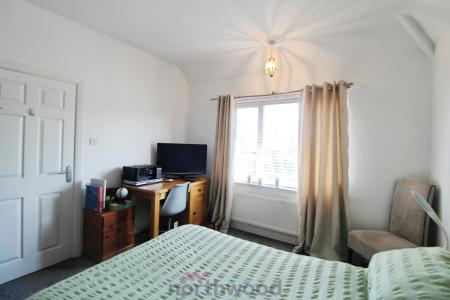 4 bedroom Semi-detached house for sale in Marlborough Road, Town Moor, Doncaster, DN2