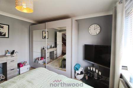4 bedroom Semi-detached house for sale in Marlborough Road, Town Moor, Doncaster, DN2