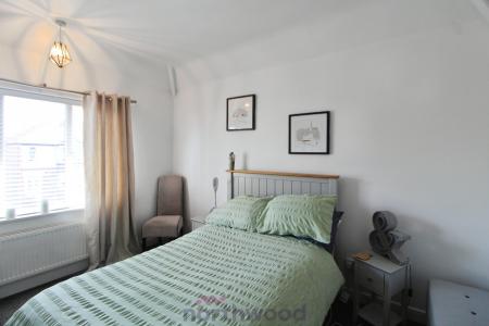 4 bedroom Semi-detached house for sale in Marlborough Road, Town Moor, Doncaster, DN2