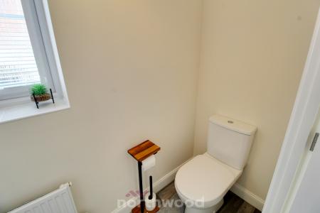 4 bedroom Detached house for sale in Oxbow Drive, Wheatley, Doncaster, DN2