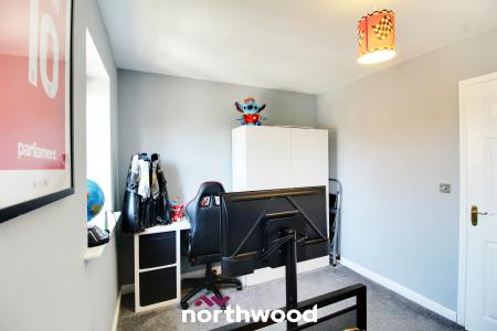 2 bedroom Terraced House for sale in Parkgate, Goldthorpe, S63