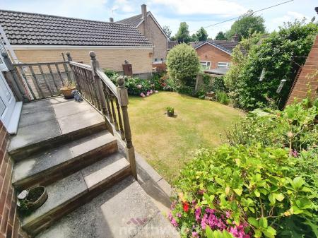 2 bedroom Detached house for sale in Riverside Drive, Sprotbrough, Doncaster, DN5