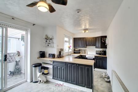 3 bedroom Detached house for sale in Sandford Court, Balby, Doncaster, DN4