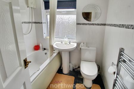 3 bedroom Semi-detached house for sale in Sheppard Road, Balby, Doncaster, DN4