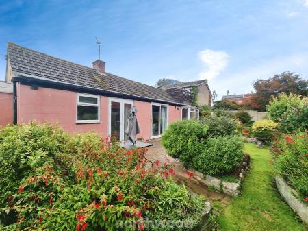 2 bedroom Bungalow for sale in Shires Close, Sprotbrough, Doncaster, DN5