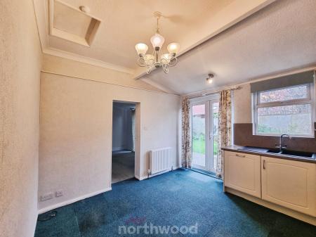 2 bedroom Bungalow for sale in Shires Close, Sprotbrough, Doncaster, DN5