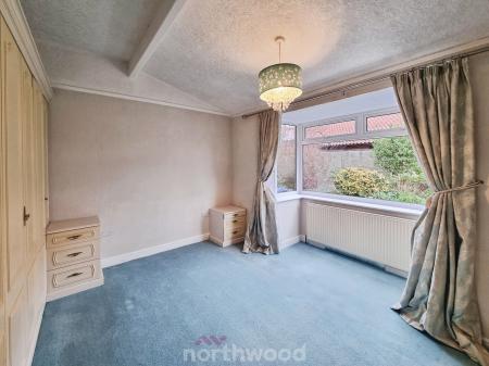 2 bedroom Bungalow for sale in Shires Close, Sprotbrough, Doncaster, DN5