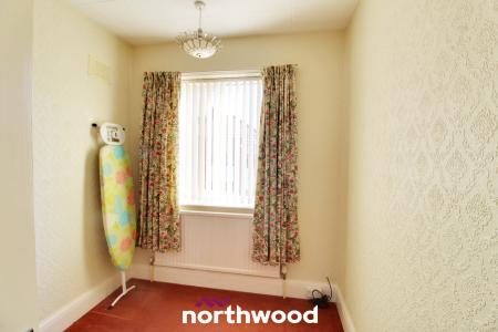 3 bedroom Semi-detached house for sale in St Annes Road, Belle Vue, Doncaster, DN4