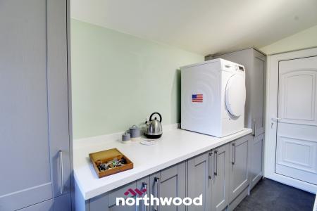 3 bedroom Semi-detached house for sale in St Annes Road, Belle Vue, Doncaster, DN4