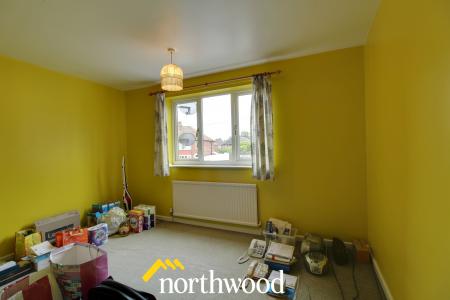 2 bedroom Flat for sale in Welbeck Road, Bennetthorpe, Doncaster, DN4