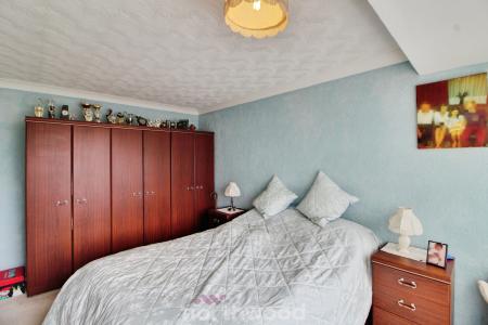 3 bedroom Semi-detached house for sale in Wicklow Road, Intake, Doncaster, DN2