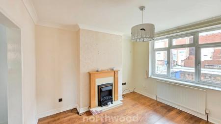 2 bedroom Semi-detached house for sale in Sunnymede Terrace, Askern, Doncaster, DN6