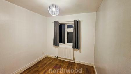 2 bedroom Semi-detached house for sale in Sunnymede Terrace, Askern, Doncaster, DN6