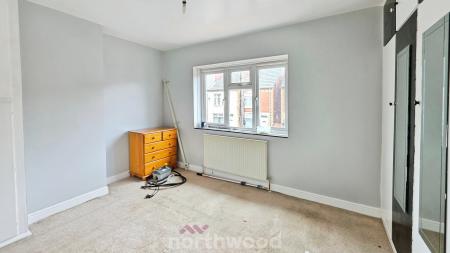 2 bedroom Semi-detached house for sale in Sunnymede Terrace, Askern, Doncaster, DN6