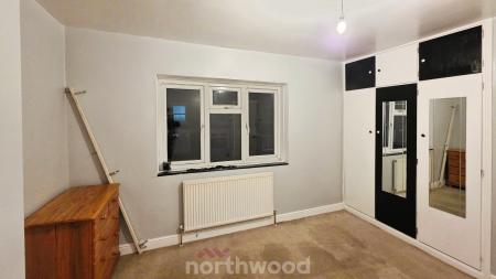 2 bedroom Semi-detached house for sale in Sunnymede Terrace, Askern, Doncaster, DN6