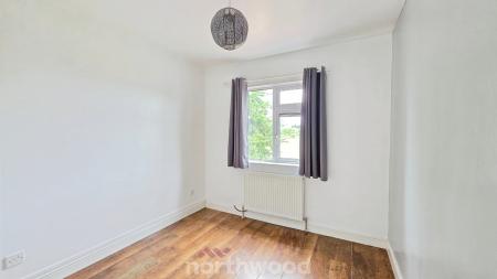 2 bedroom Semi-detached house for sale in Sunnymede Terrace, Askern, Doncaster, DN6