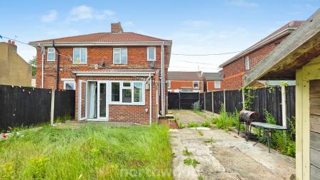2 bedroom Semi-detached house for sale in Sunnymede Terrace, Askern, Doncaster, DN6