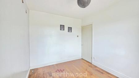 2 bedroom Semi-detached house for sale in Sunnymede Terrace, Askern, Doncaster, DN6